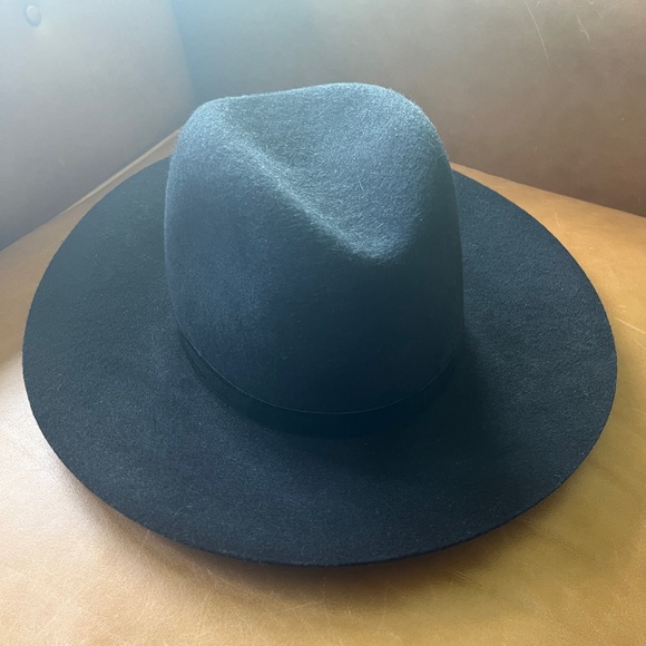 Janessa Leone Rylan 100% wool black hat. Size medium. New with tags & hat box. - Picture 4 of 11